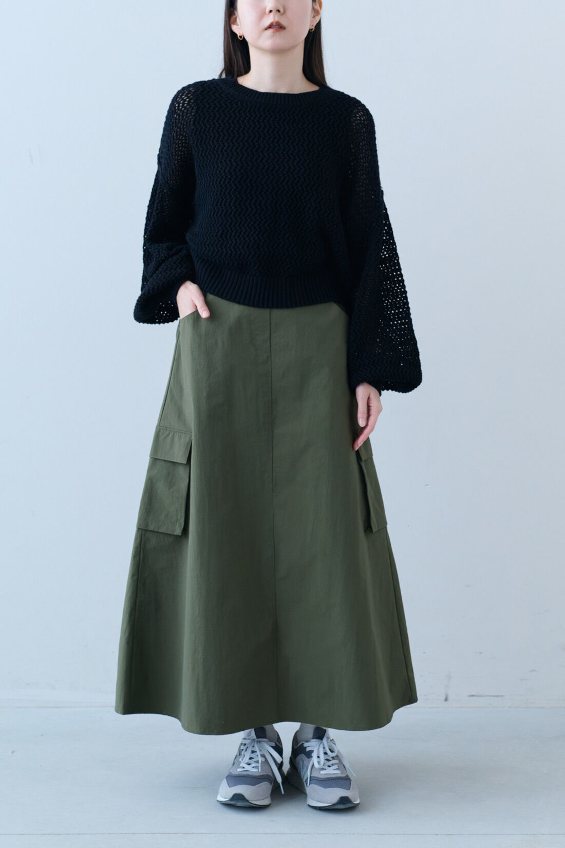 IEDIT|IEDIT[イディット]　大人にちょうどいい短め丈　コットンメッシュニットとタンクトップセット〈ブラック&times;ブラック〉|モデル身長：163cm　着用サイズ：M