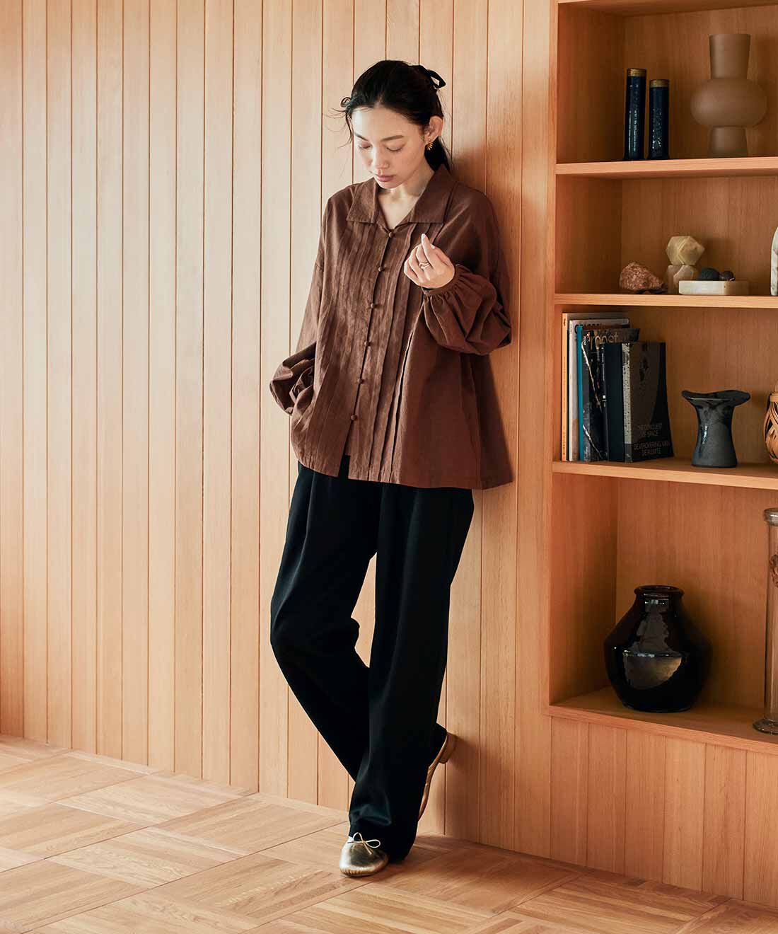 and myera | ａｎｄ　ｍｙｅｒａオブロングカラーブラウス〈茶〉