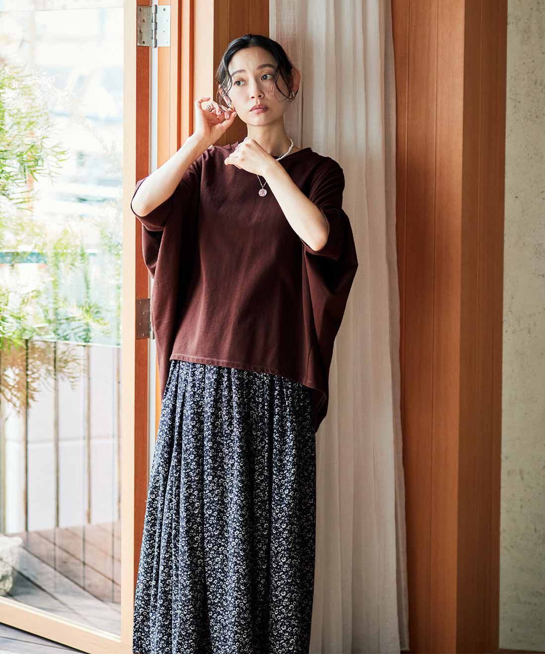and myera | ａｎｄ　ｍｙｅｒａ風変わりなＴトップス〈茶〉