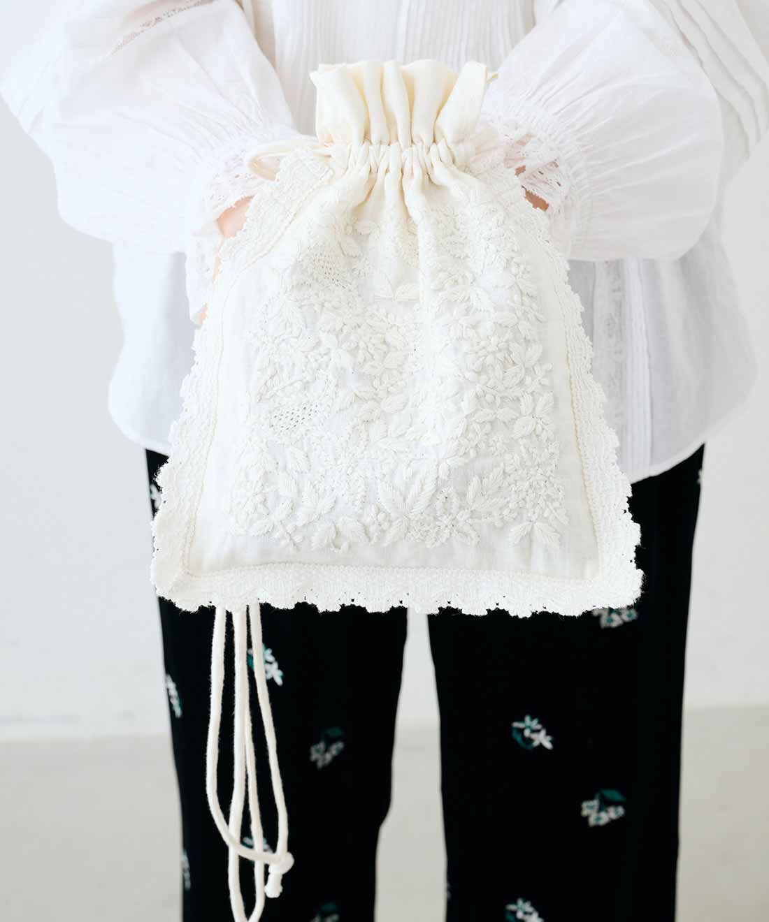 MEDE19F|MEDE19F　〈MADE IN INDIA COLLECTION〉ハンド刺繍リネン巾着〈エクリュ〉