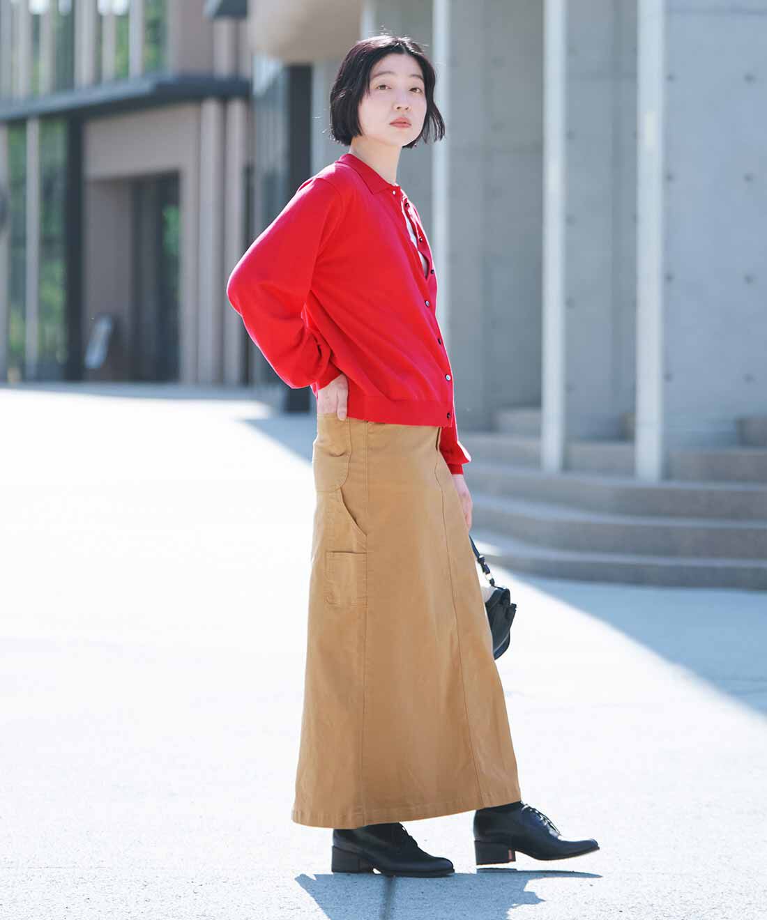 THREE FIFTY STANDARD|カツラギ ペインタースカート〈カーキベージュ〉のコーディネート