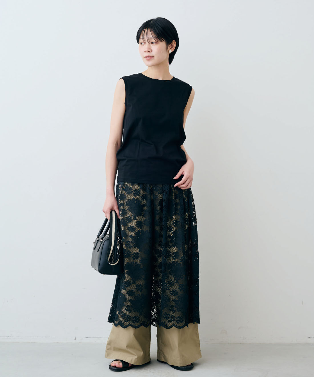 THREE FIFTY STANDARD|綿100％ 上品 接触冷感素材 ワイドパンツ 〈カーキベージュ〉のコーディネート