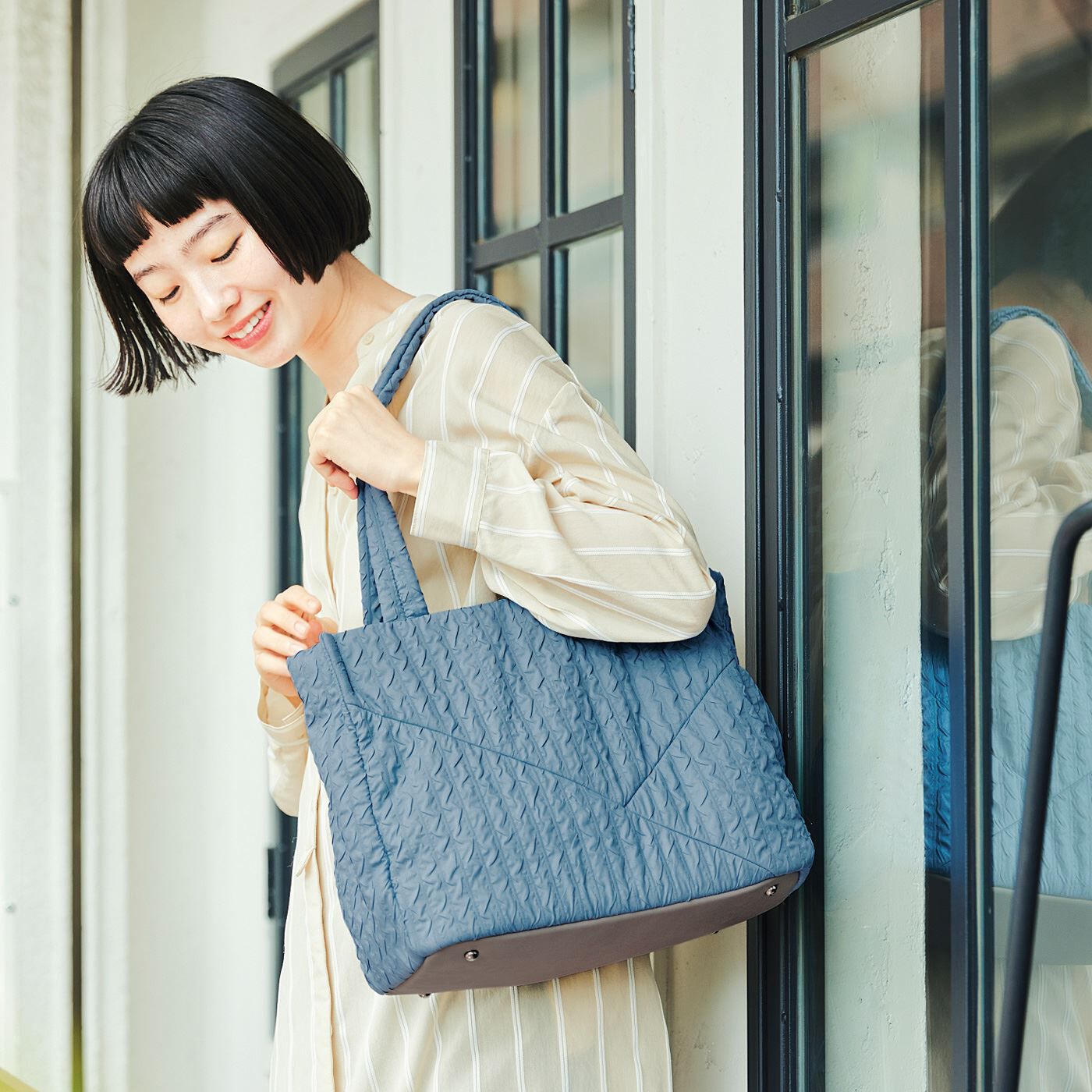 L'AMIPLUS | ふわふわエアリー3層仕分け＆2ハンドルトートバッグ