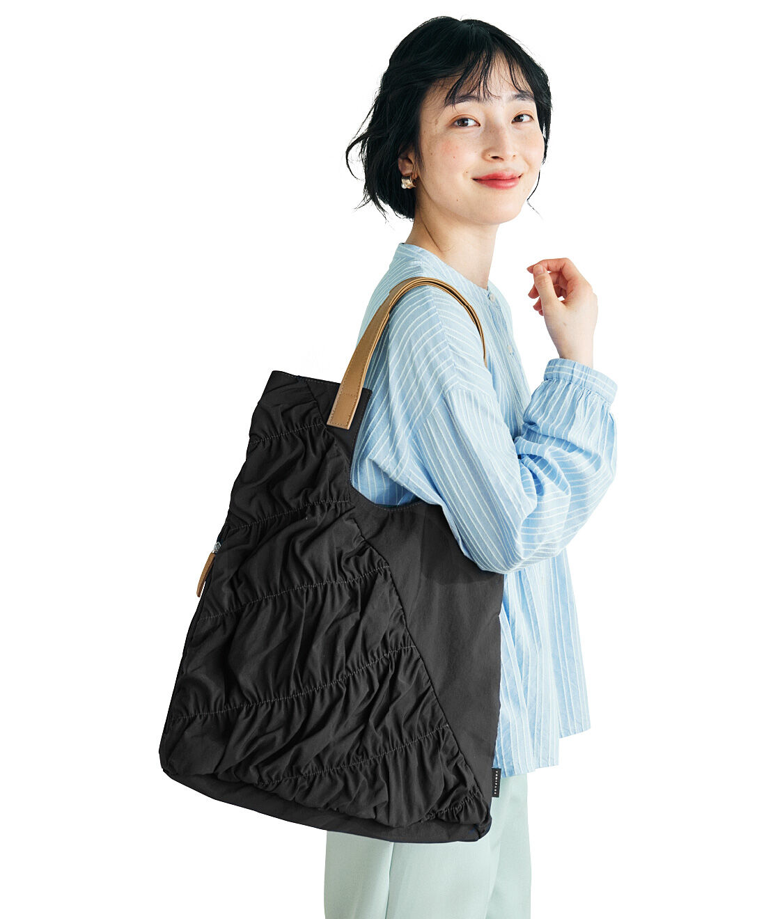 L'AMIPLUS | 手持ちも肩掛けもそのままOK斜めシャーリングかるトートバッグ
