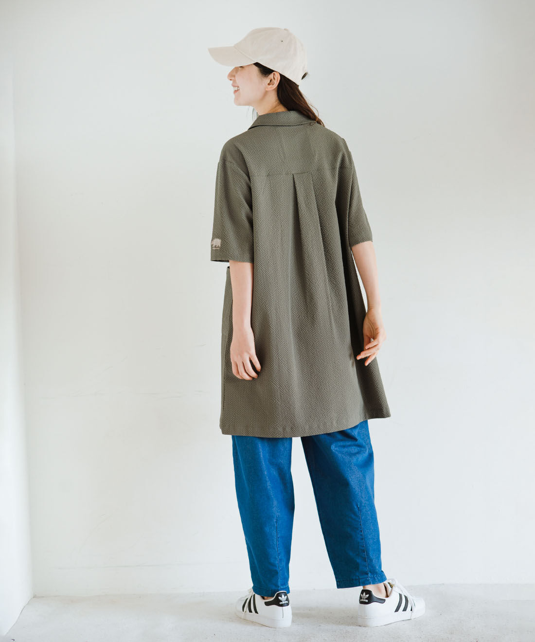 frauglatt|ｆｇ大人のバレルデニムパンツ〈接触冷感〉のコーディネート