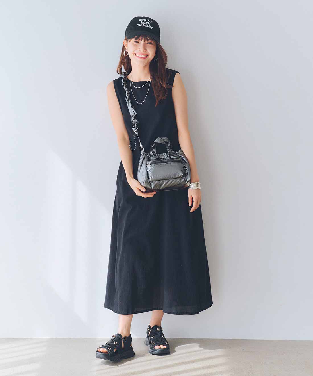 Live in  comfort|リブ イン コンフォート　スタイリストくぼっち★とコラボ アクセ感覚で映える たっぷりミニくしゅくしゅショルダーバッグ