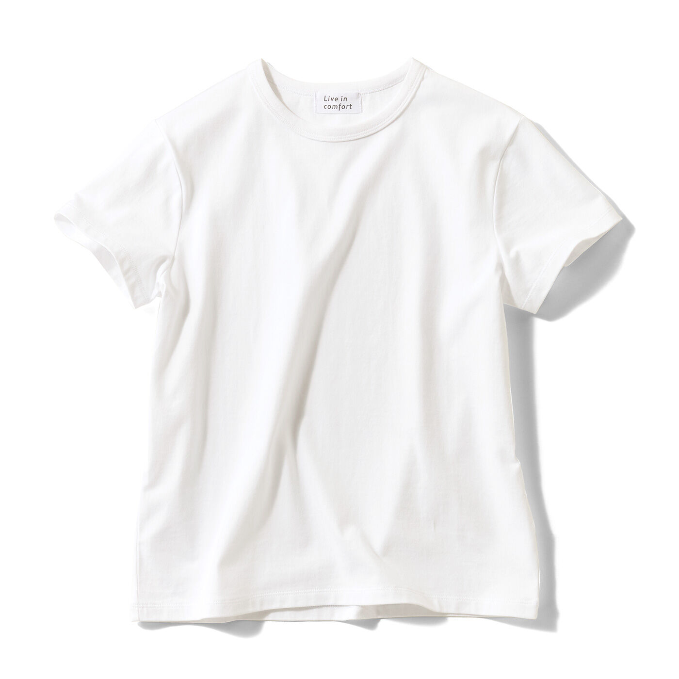 一枚でも重ねてもサマになる 大人のための白Tシャツ