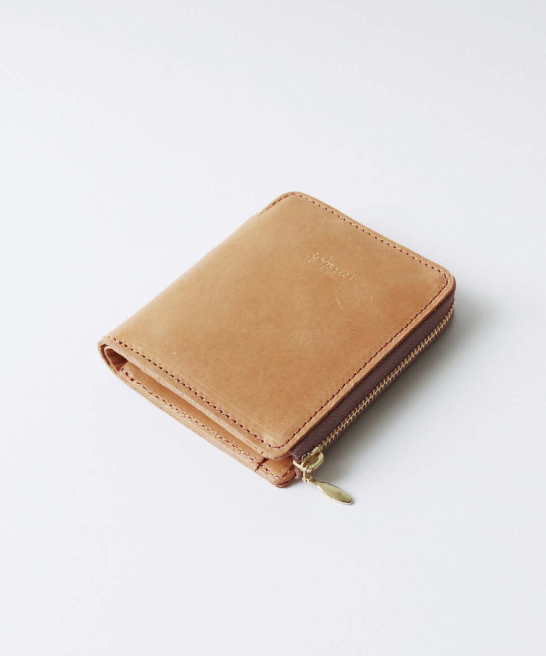 フェリシモの雑貨 Kraso|大阪の財布工房と作った　職人本革のエイジングレザー財布〈ビスケットキャメル〉[本革 財布：日本製]